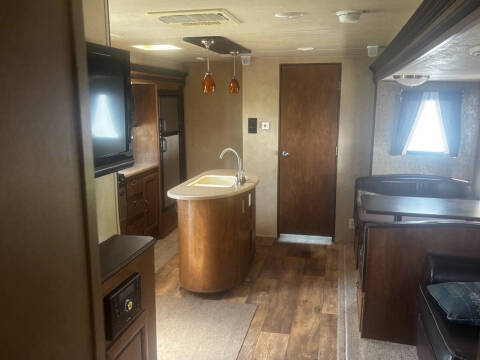 2017 Forest River 31 BKIS Wildwood