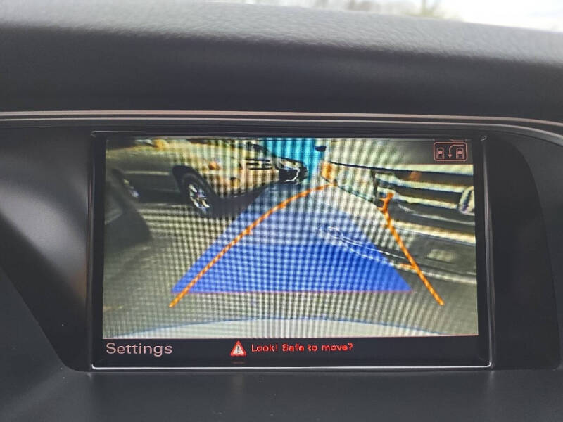 2011 Audi A4 2.0T quattro Avant Prestige