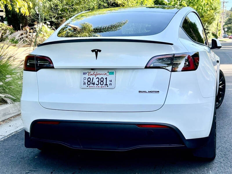 2023 Tesla Model Y Long Range