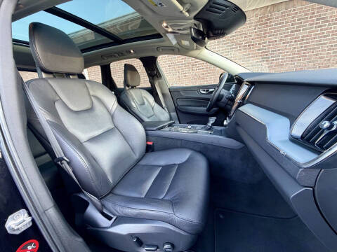 2018 Volvo XC60 T6 Momentum