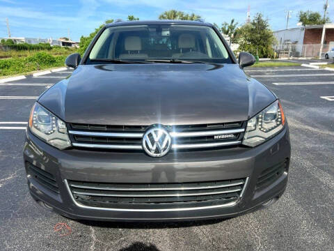 2011 Volkswagen Touareg Hybrid