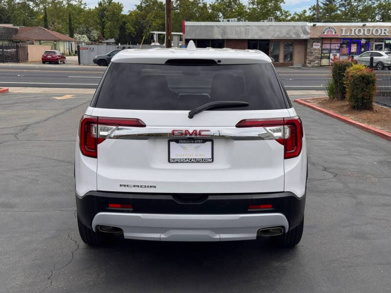 2022 GMC Acadia SLE