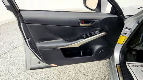 2017 Lexus IS 200t