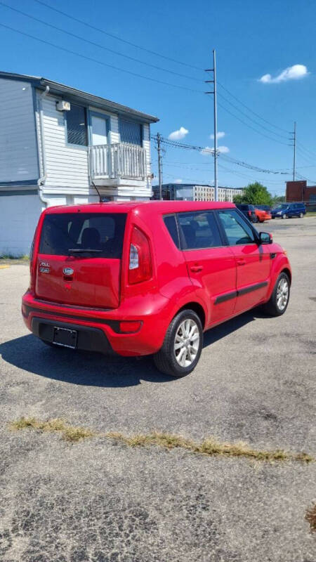 2012 Kia Soul +