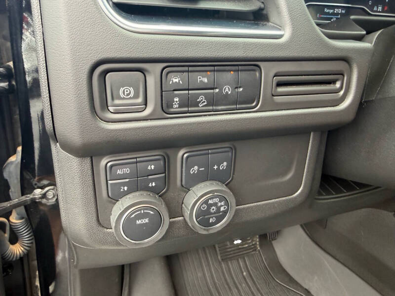 2024 GMC Yukon AT4