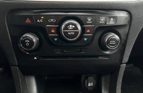 2014 Dodge Charger SXT