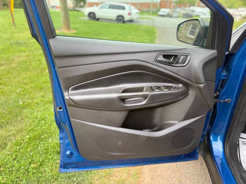 2019 Ford Escape S