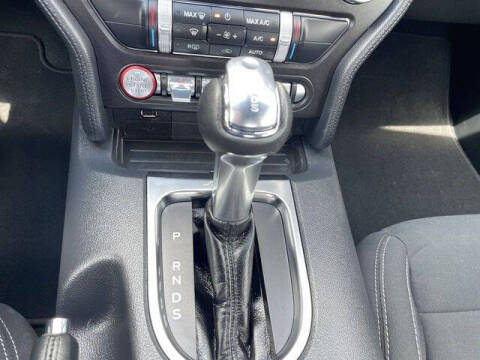 2022 Ford Mustang EcoBoost