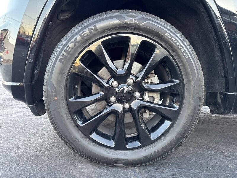 2019 Jeep Grand Cherokee Laredo