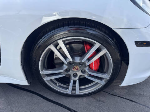 2013 Porsche Panamera 4