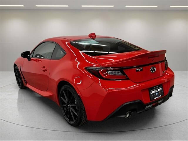 2025 Toyota GR86 Premium