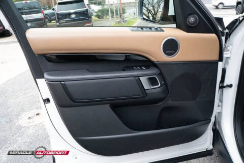 2022 Land Rover Discovery P300 S