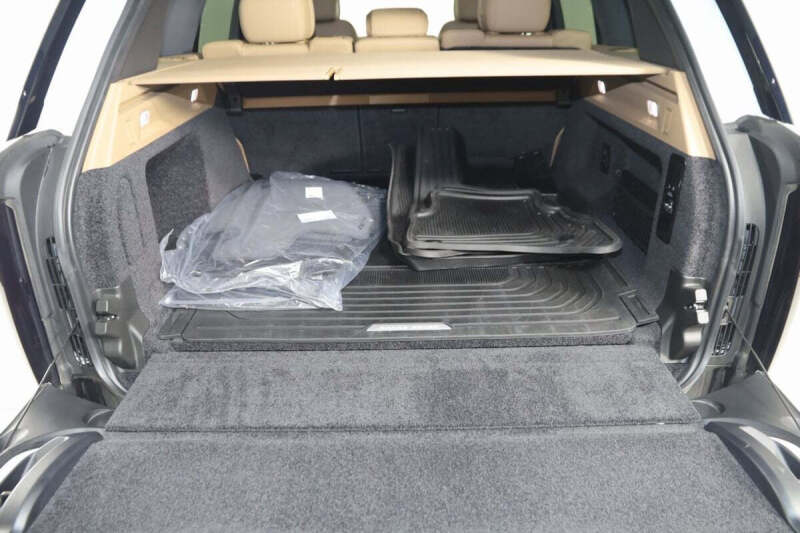 2024 Land Rover Range Rover P400 SE