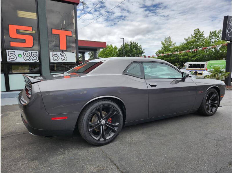 2020 Dodge Challenger