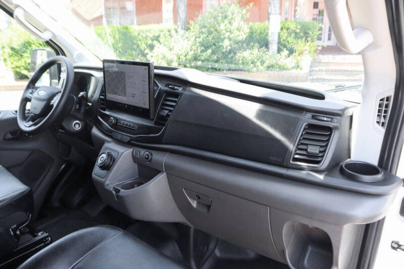 2023 Ford E-Transit