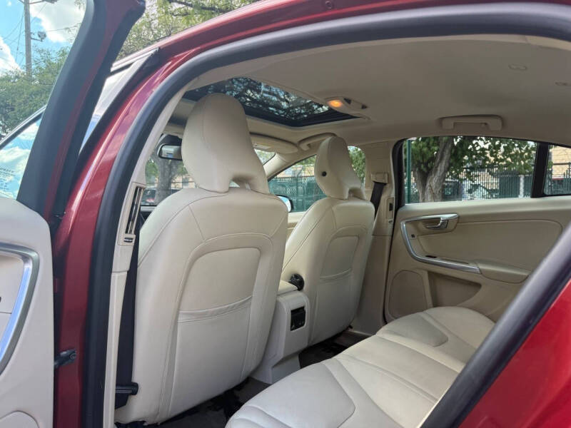 2015 Volvo S60 T5 Platinum