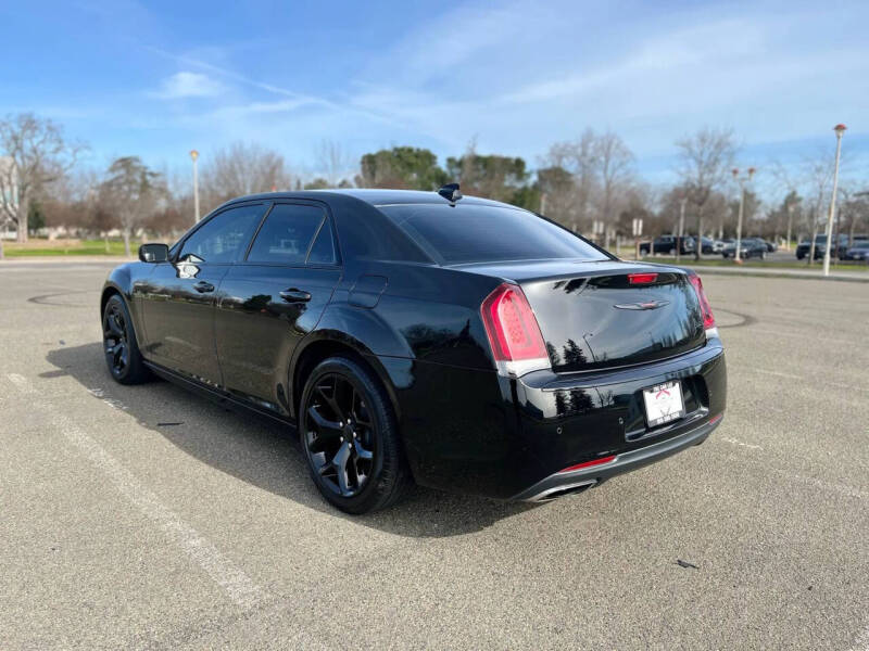 2021 Chrysler 300 S V6