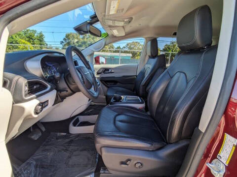 2022 Chrysler Pacifica Touring L