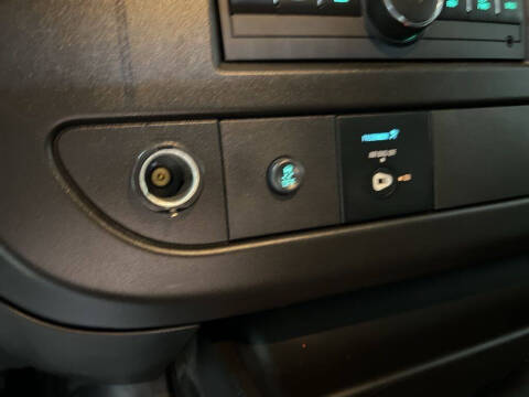 2023 GMC Savana 2500