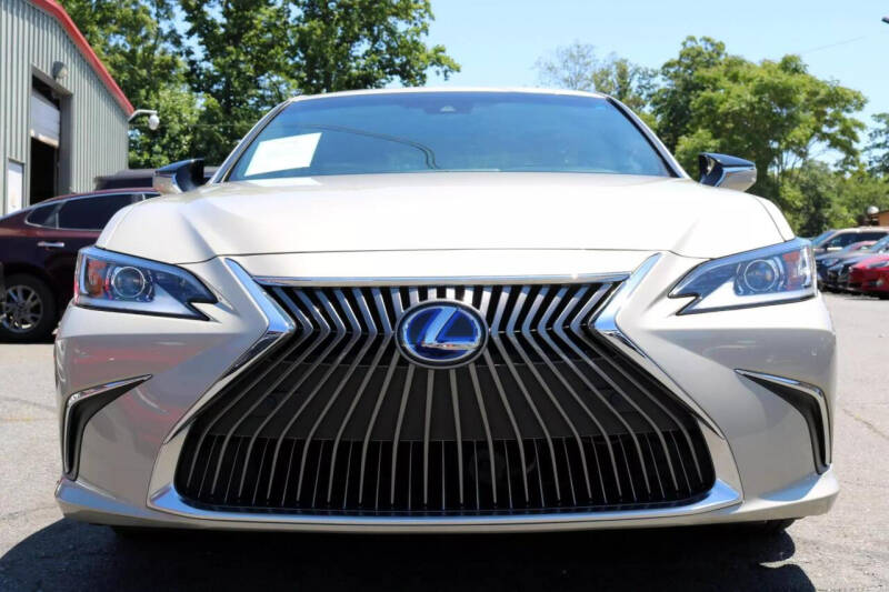 2021 Lexus ES 300h