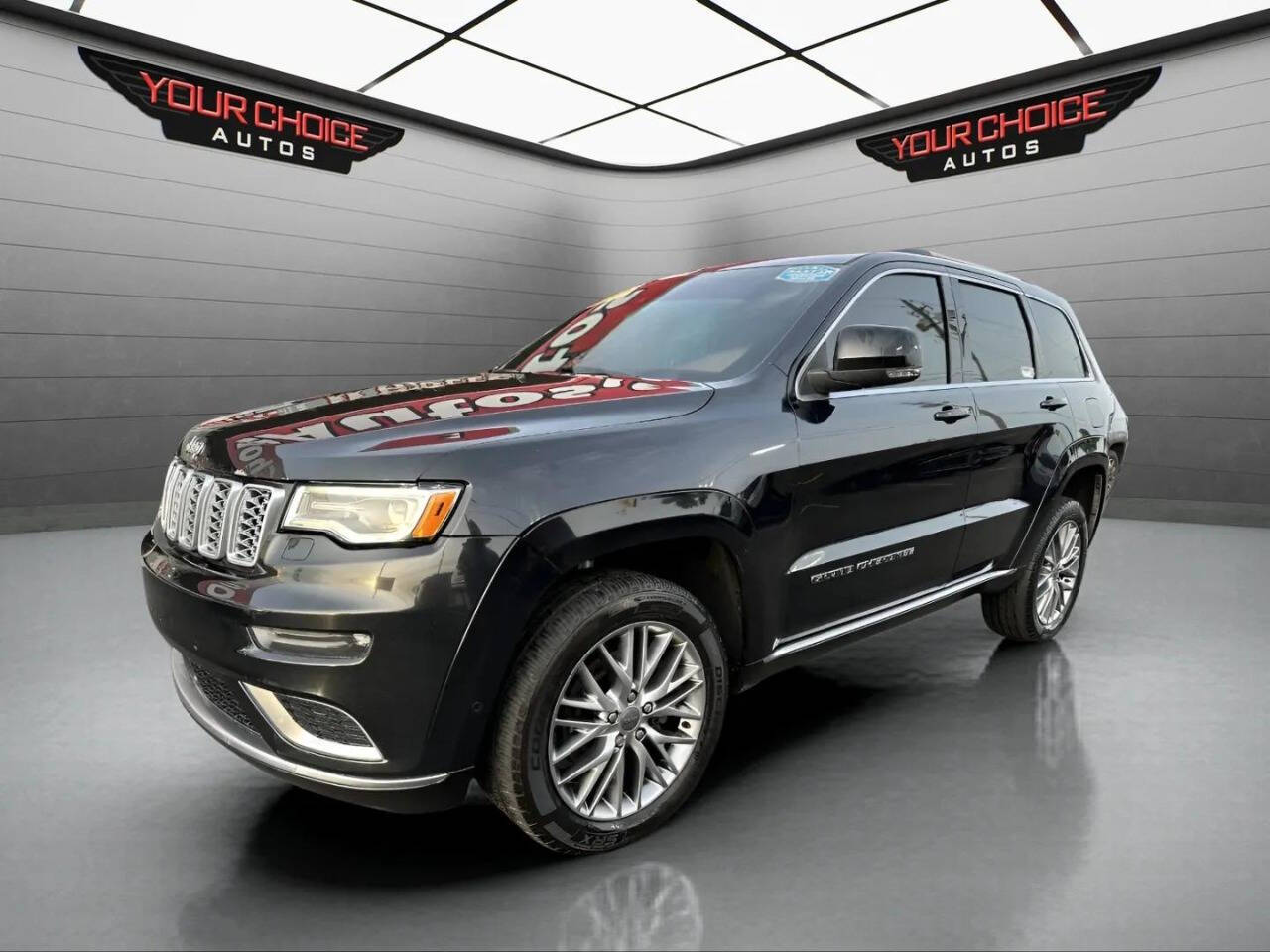 2017 Jeep Grand Cherokee Summit 4x4 4dr SUV's photo