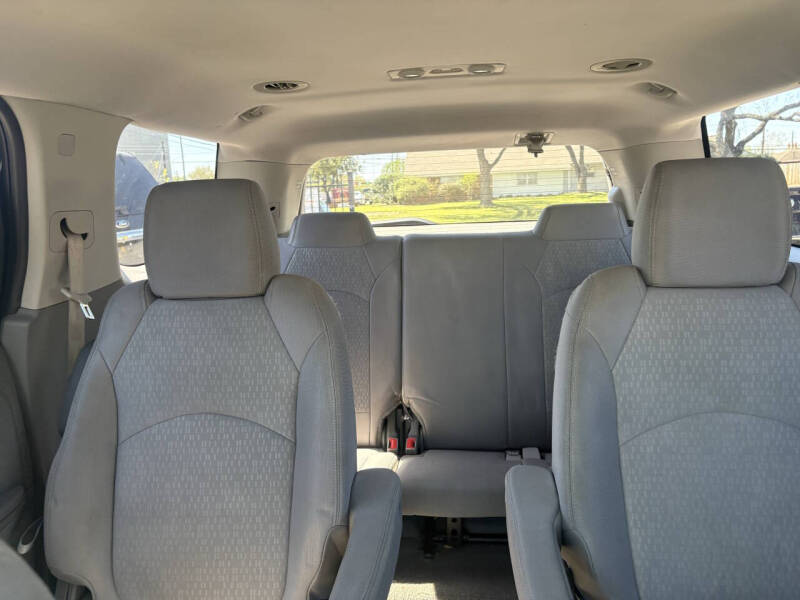 2015 GMC Acadia SLE-1