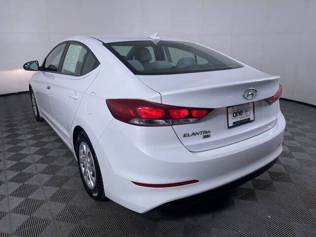 2017 Hyundai Elantra SE