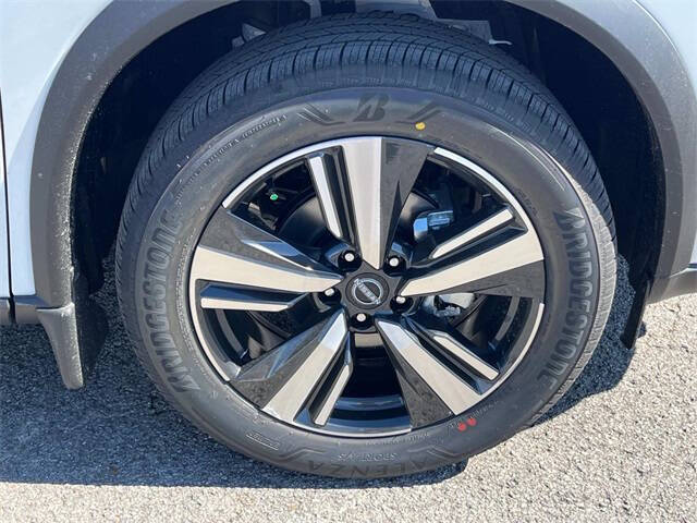 2025 Nissan Rogue SL