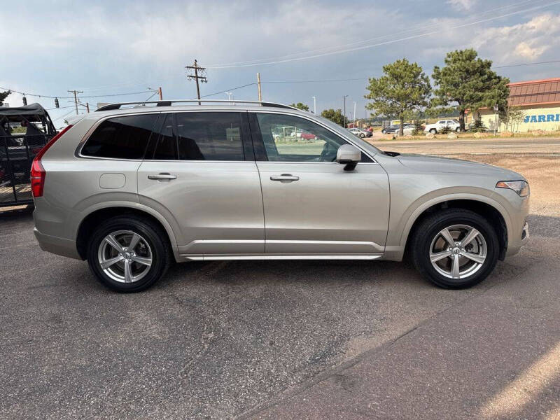 2016 Volvo XC90 T5 Momentum