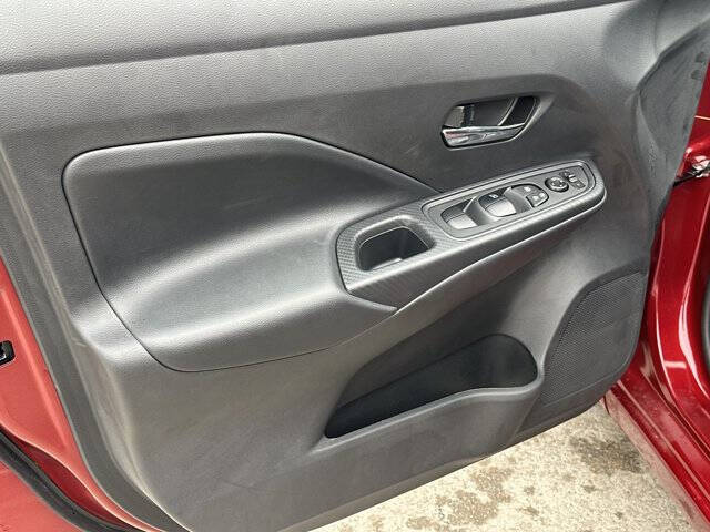 2025 Nissan Versa SV