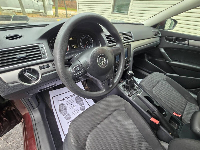 2014 Volkswagen Passat 2.5L S PZEV