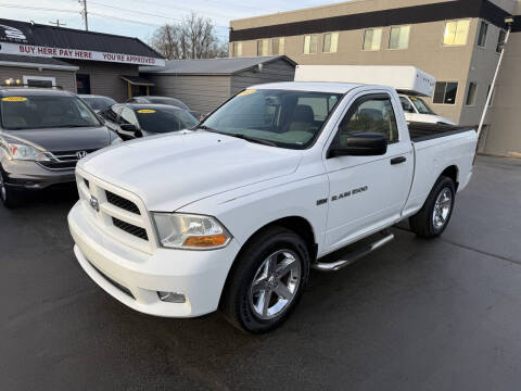 2012 RAM 1500 ST