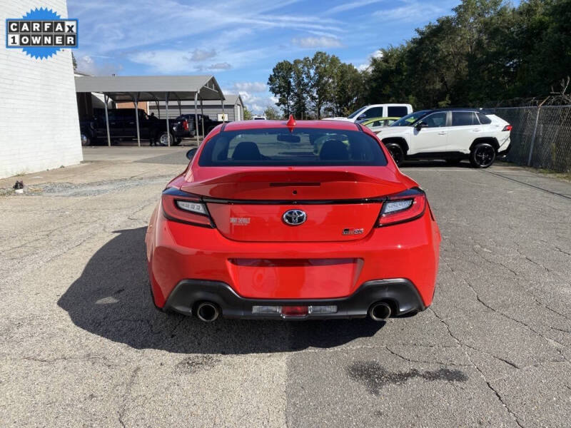 2024 Toyota GR86 Premium