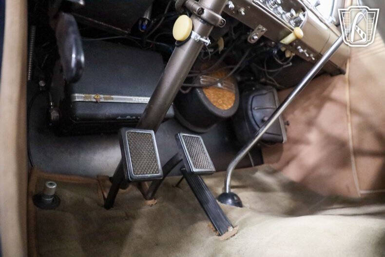 1938 Packard Super Eight