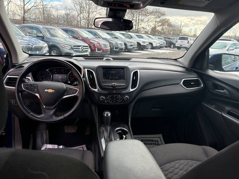 2021 Chevrolet Equinox LT photo 11