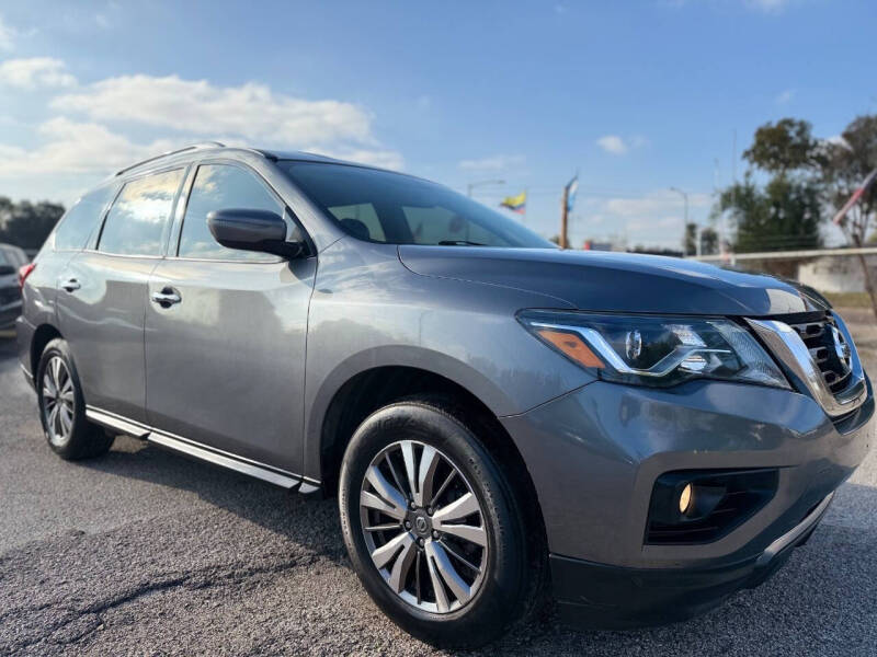 2019 Nissan Pathfinder SV