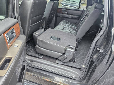 2011 Lincoln Navigator L