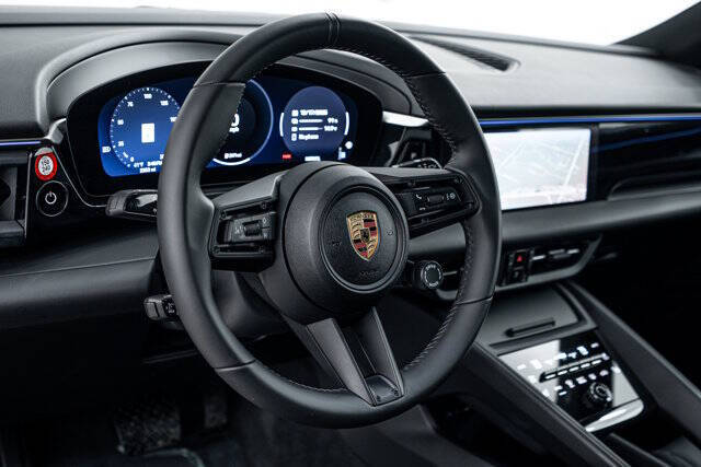 2025 Porsche Macan 4 Electric