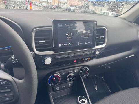 2026 Hyundai Venue SE