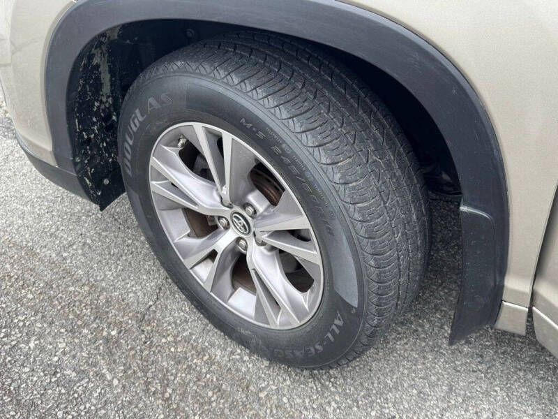 2016 Toyota Highlander