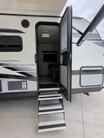 2022 Jayco Jay Feather