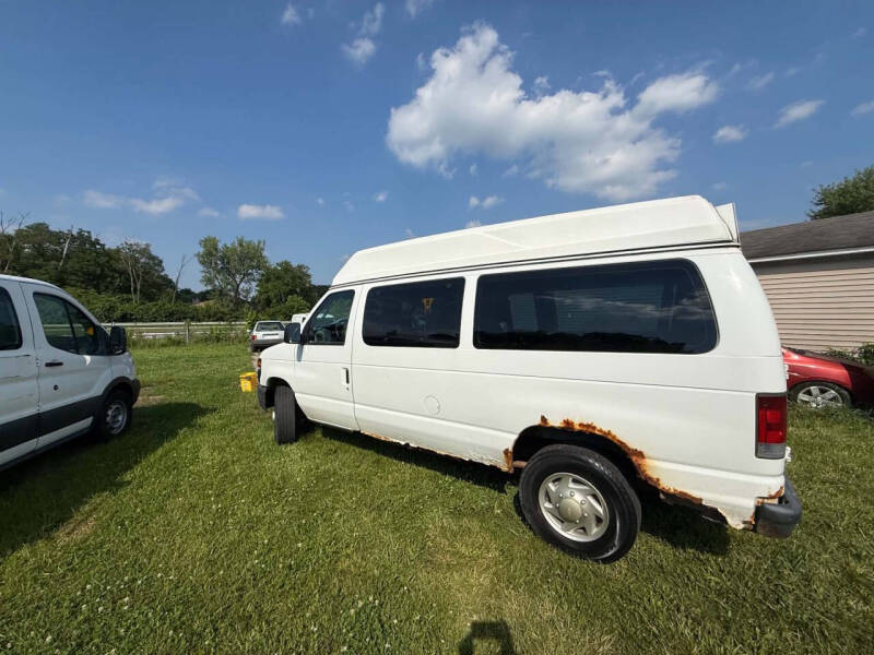 2009 Ford E-Series E-250