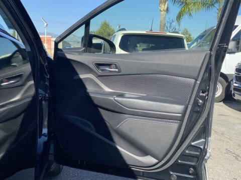 2021 Toyota C-HR LE