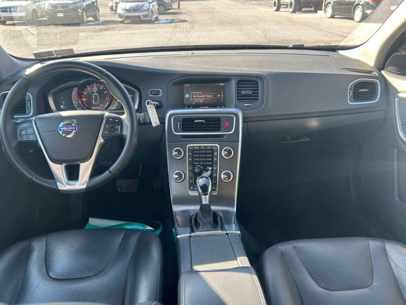 2016 Volvo S60 T5 Drive-E Premier