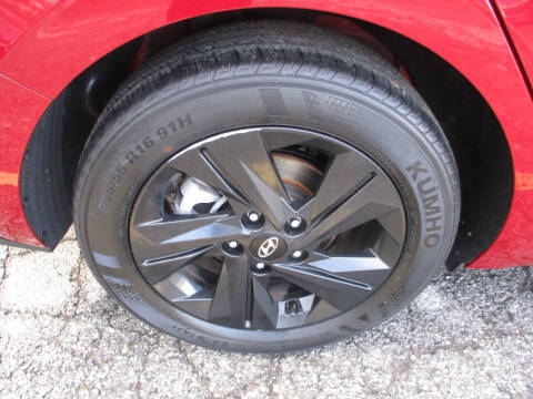 2023 Hyundai Elantra SEL