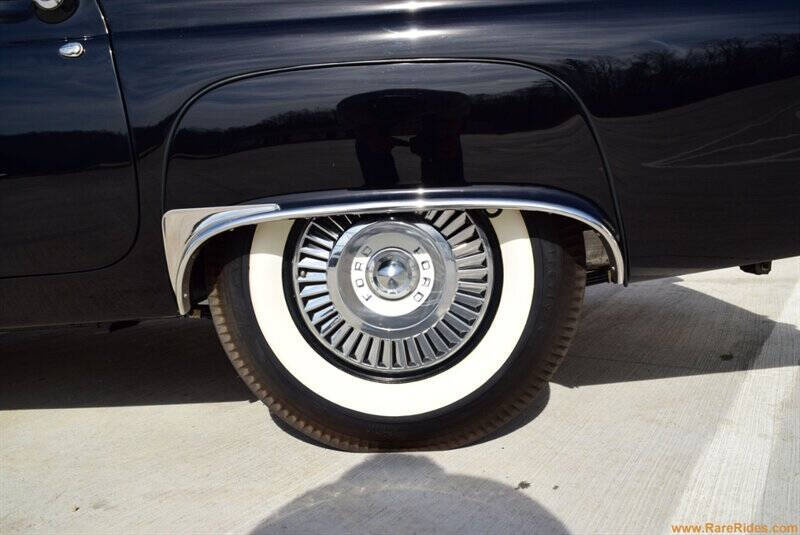 1957 Ford Thunderbird