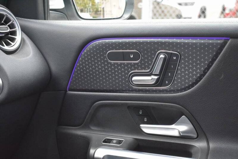 2024 Mercedes-Benz GLB GLB 250