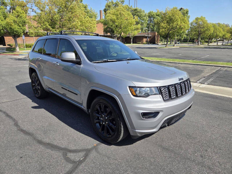 2020 Jeep Grand Cherokee Altitude