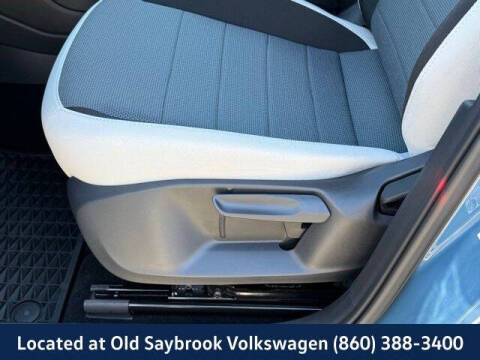 2025 Volkswagen Taos S 4Motion