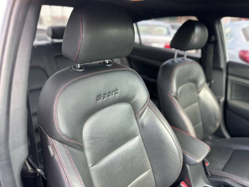 2018 Hyundai Elantra Sport